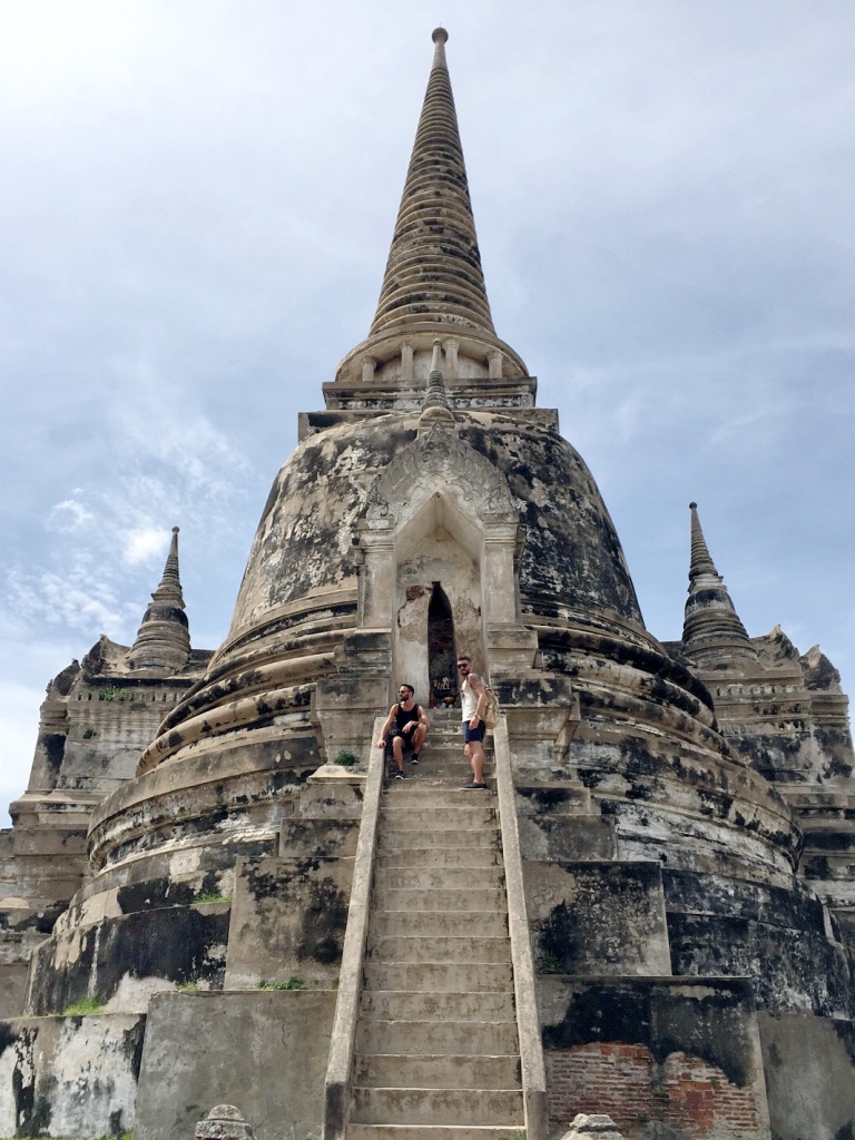 The Globbers explore Ayutthaya